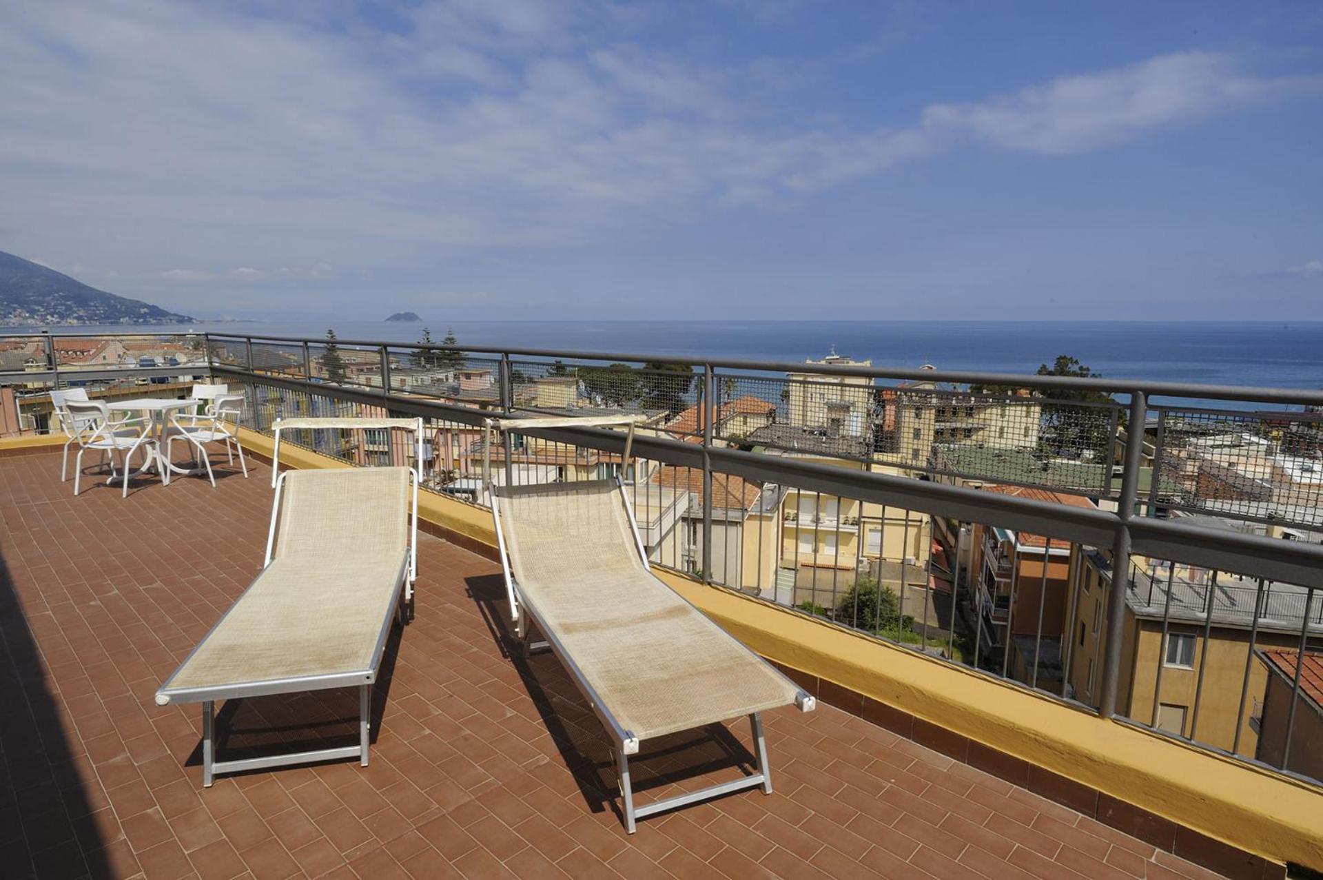 Hotel Tritone Laigueglia Dış mekan fotoğraf